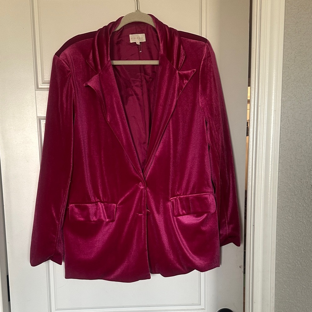 Entro Fuchsia Velvet Women's Blazer